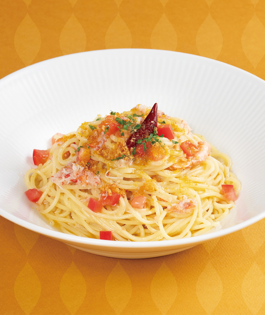 紅ずわい蟹と本からすみのペペロンチーノ